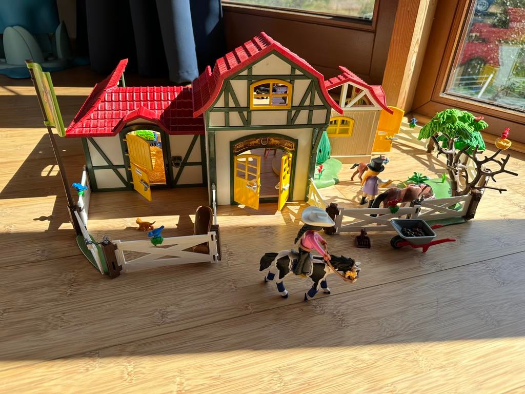 Playmobil Country 6926 - centre équestre, Ophalen, Zo goed als nieuw