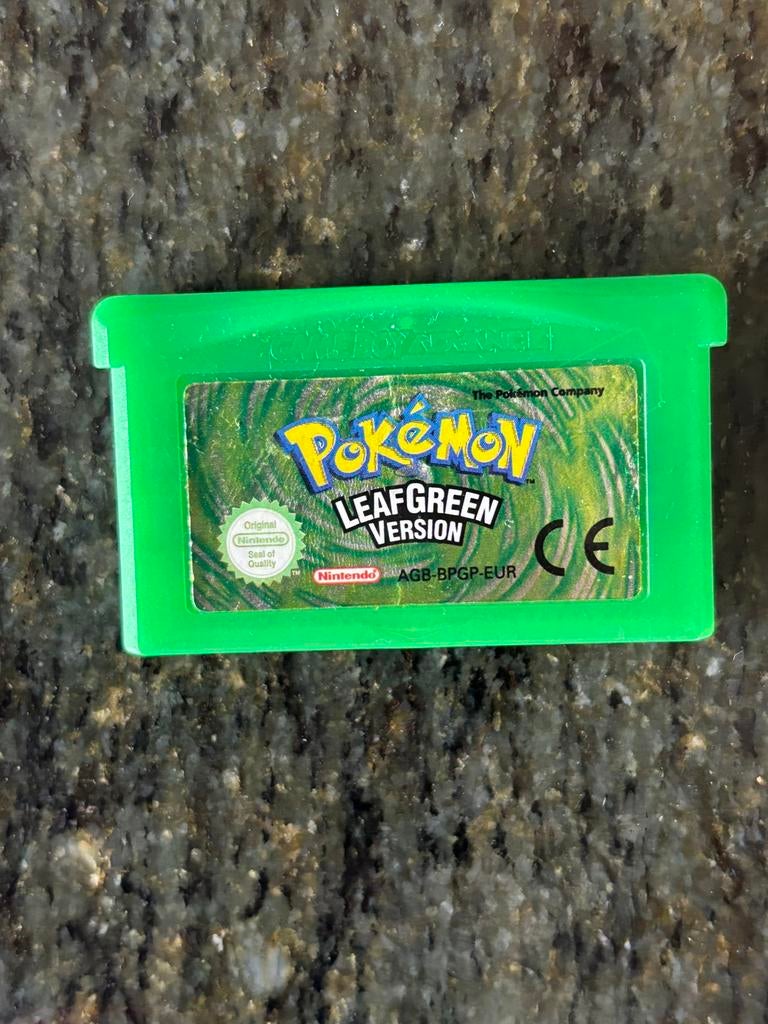 Originele pokemon leaf green, Games en Spelcomputers, Games | Nintendo Game Boy, Ophalen, Zo goed als nieuw