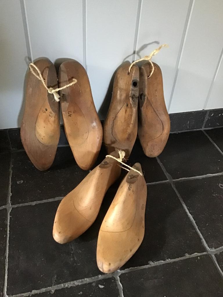 Oude houten schoenmallen, Antiek en Kunst, Ophalen