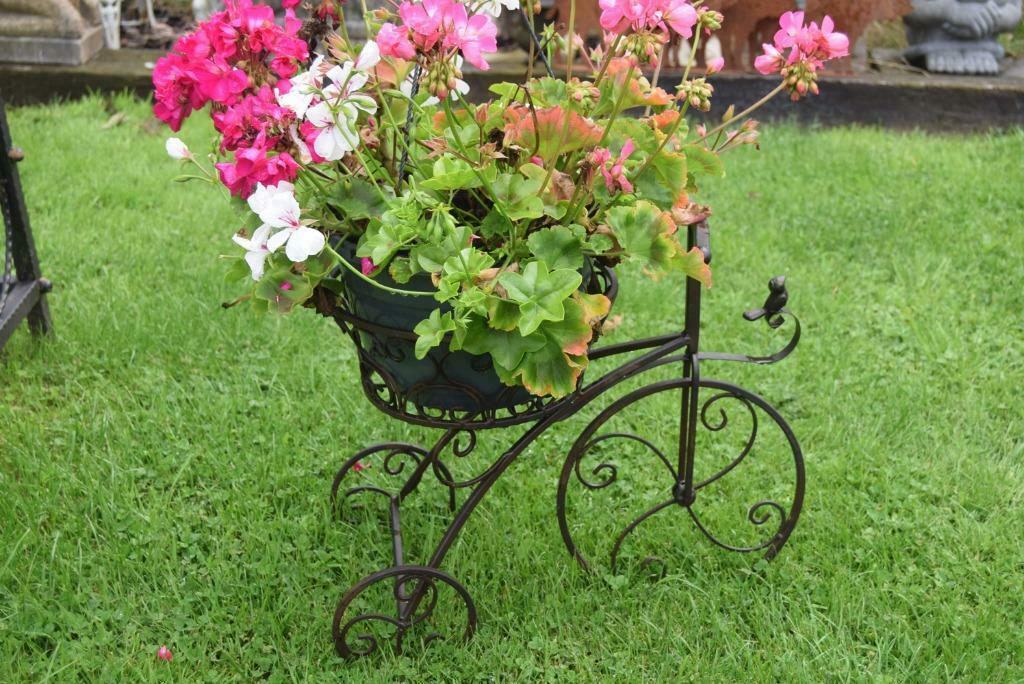 Support plantes en fer forgé patiné(tricycle), Neuf, Enlèvement ou Envoi, Intérieur, 30 à 60 cm