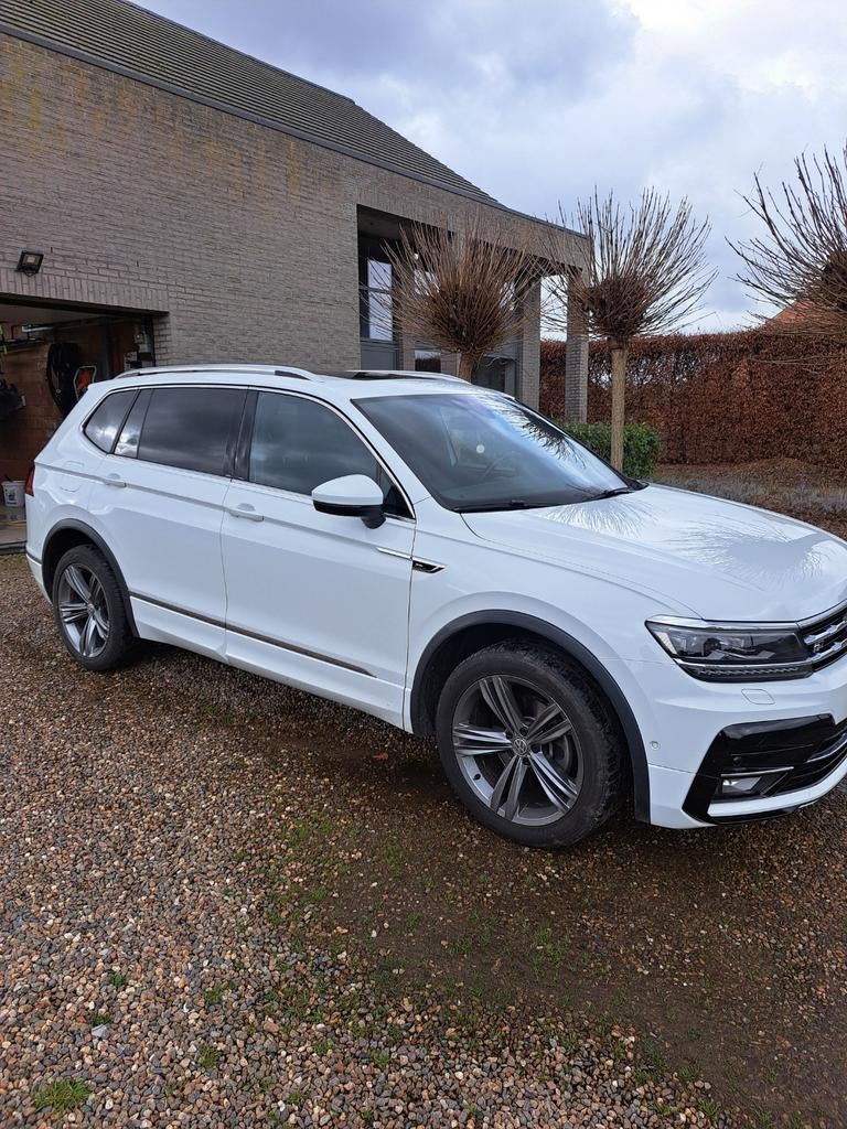 Volkswagen Tiguan 1.5 R-line Allspace 7 zitplaatsen., Autos, Achat, Noir, Automatique, Particulier