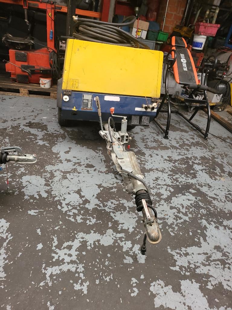 Compresseur CompAir C20, Enlèvement