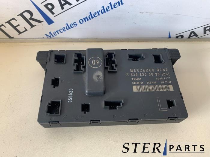 Module verrouillage central des portes d'un Mercedes Vito, Autos : Pièces & Accessoires, 3 mois de garantie, Utilisé, -, -