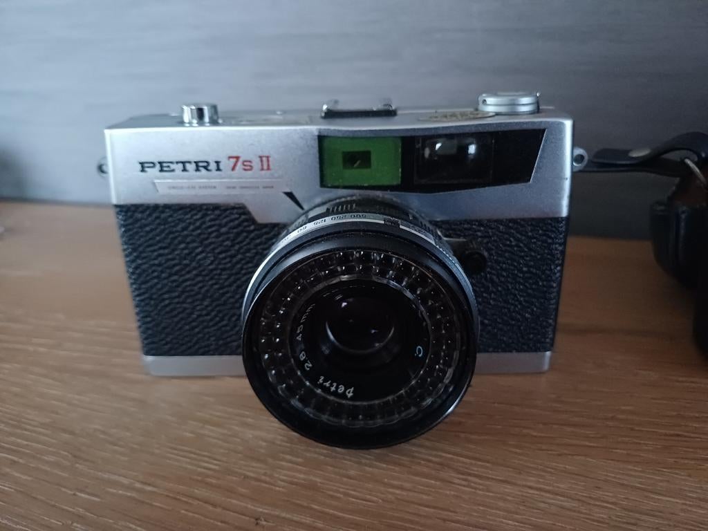 Oud fototoestel Petri 7s II met hoesje, Audio, Tv en Foto, Fotocamera's Analoog, Ophalen of Verzenden