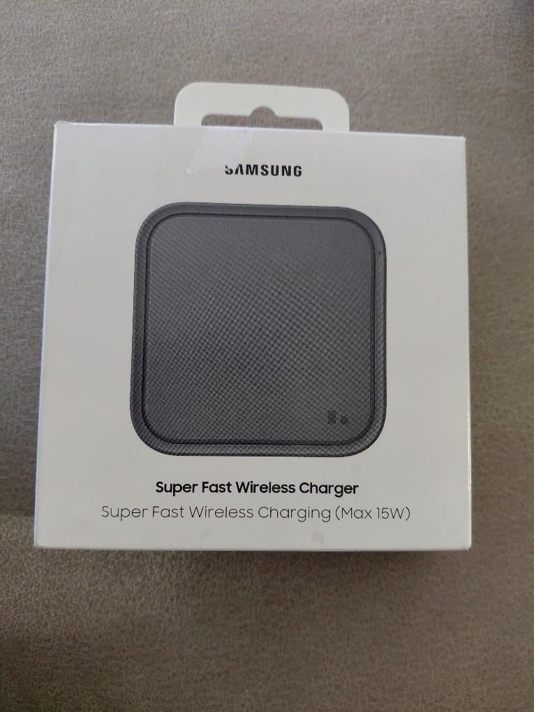 samsung wireless charger mono pad, Télécoms, Téléphonie mobile | Chargeurs pour téléphone, Enlèvement, Neuf, Samsung