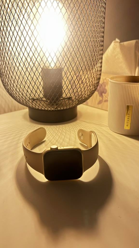 Apple watch SE (2024) - starlight aluminium (S/M), Ophalen, Zo goed als nieuw