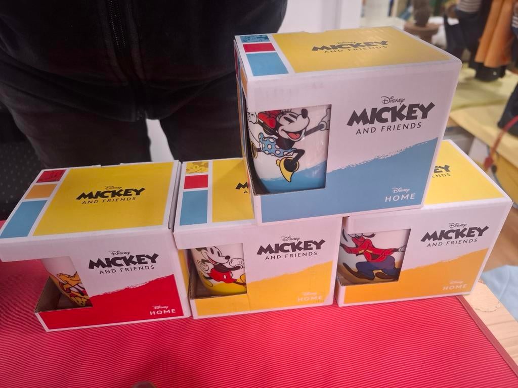 4 disney tassen/mokken, Ophalen, Nieuw