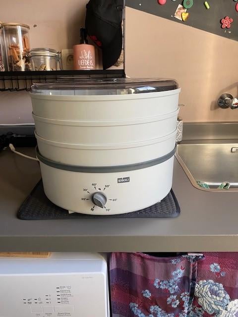 Droogapparaat voor kruiden, fruit en andere, Elektronische apparatuur, 1600 gram deeg of meer, Ophalen, Zo goed als nieuw, Zonder timer