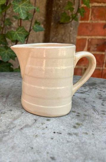 vieux petit pot à lait blanc Boch, Antiquités & Art, Antiquités | Services (vaisselle) pièces, Enlèvement ou Envoi