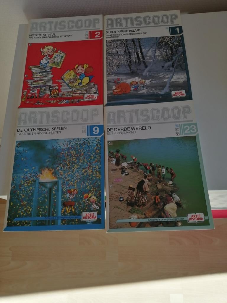4 artiscoop boekjes samen voor 8 €, Enlèvement, Comme neuf