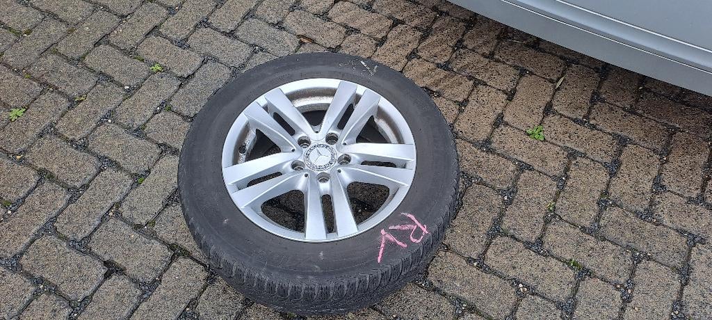 225/55 R16 velgen met winterbanden - Mercedes E220 - W212, Ophalen, Gebruikt, Velg(en), 16 inch