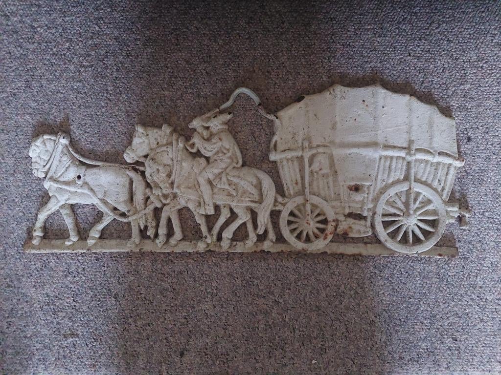 Plaque en fonte Chevaux tirant une charrette A ressouder, Maison & Meubles, Enlèvement ou Envoi, Utilisé