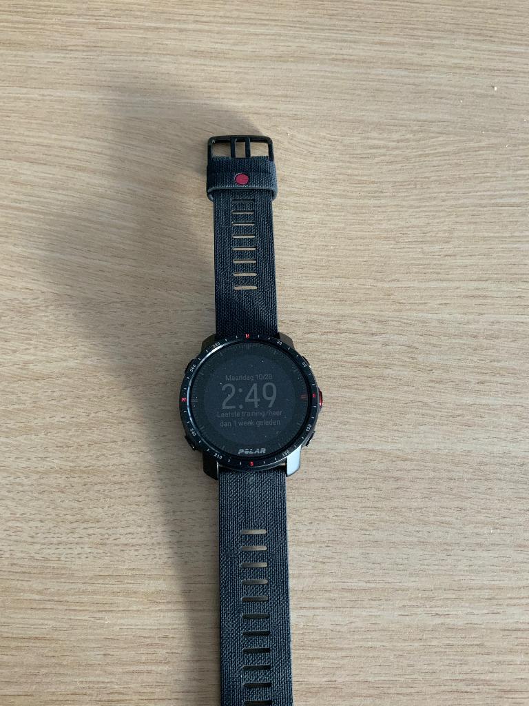 Polar grit X pro horloge met lader nieuwstaat, Enlèvement ou Envoi, Comme neuf, Noir, Polar
