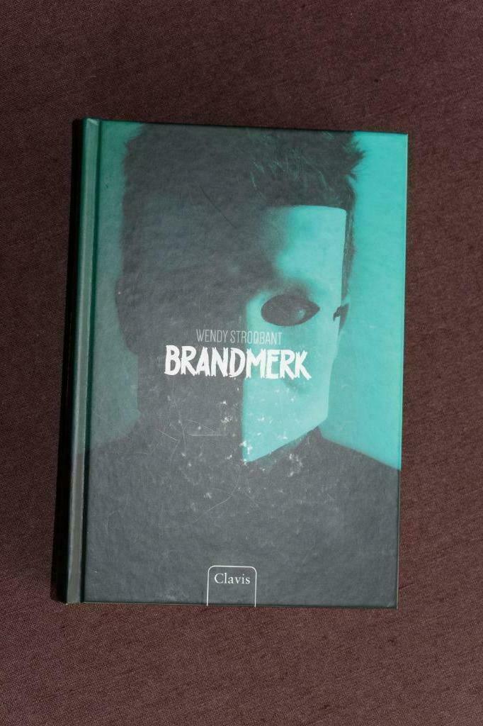 Brandmerk van Wendy Stroobant (1 x gelezen), Boeken, Wendy Stroobant, Ophalen of Verzenden, Zo goed als nieuw, Fictie