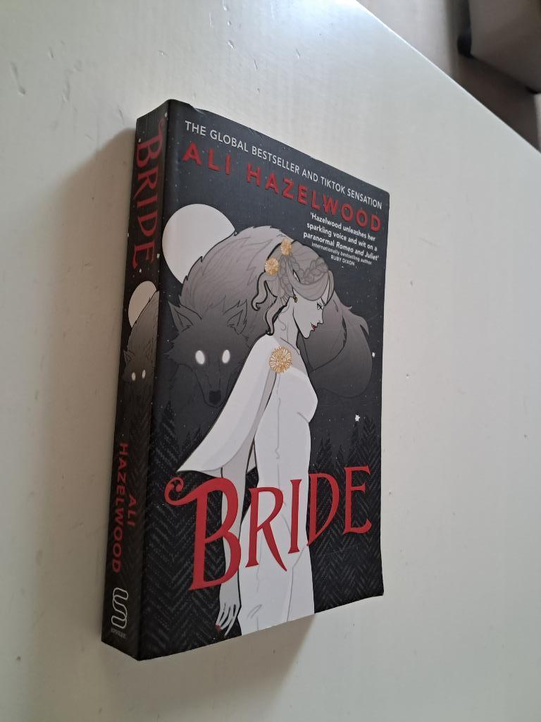 Ali Hazelwood: Bride ( Engelstalig), Ophalen of Verzenden, Amerika
