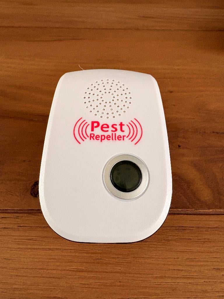 Ultrasonic pest control / verjaagd ongedierte in huis, Januari