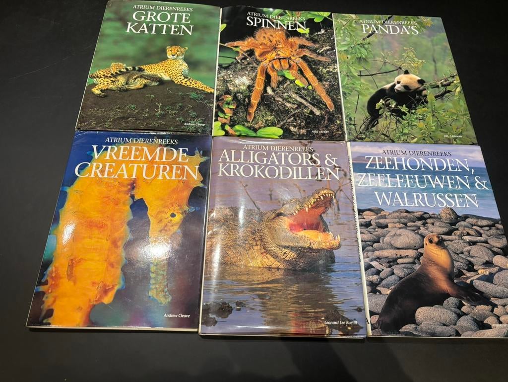Atrium dierenreeks fotoboek panda krokodil spin walrus leeuw, Ophalen of Verzenden, Gelezen, Katten