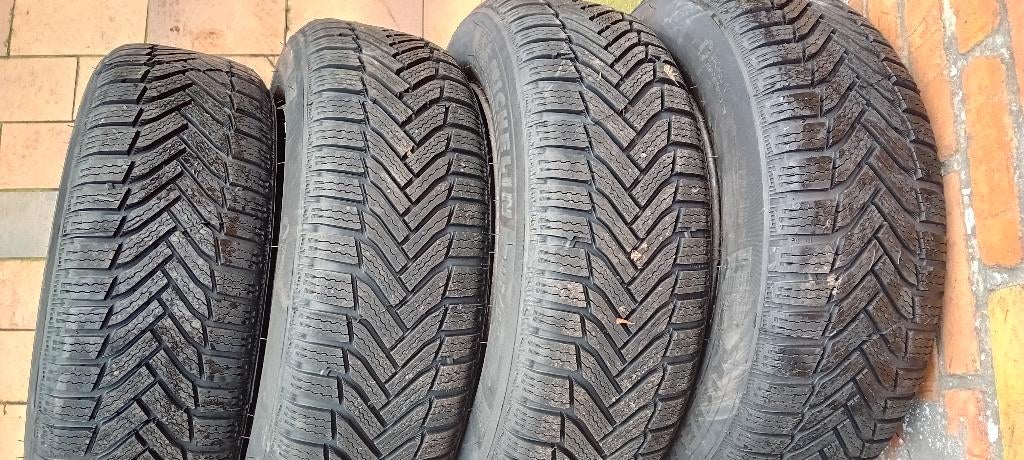 NIEUW: Michelin Alpin 6 Winterbanden op velg + Wieldeksels, Ophalen, 15 inch, Banden en Velgen, Nieuw