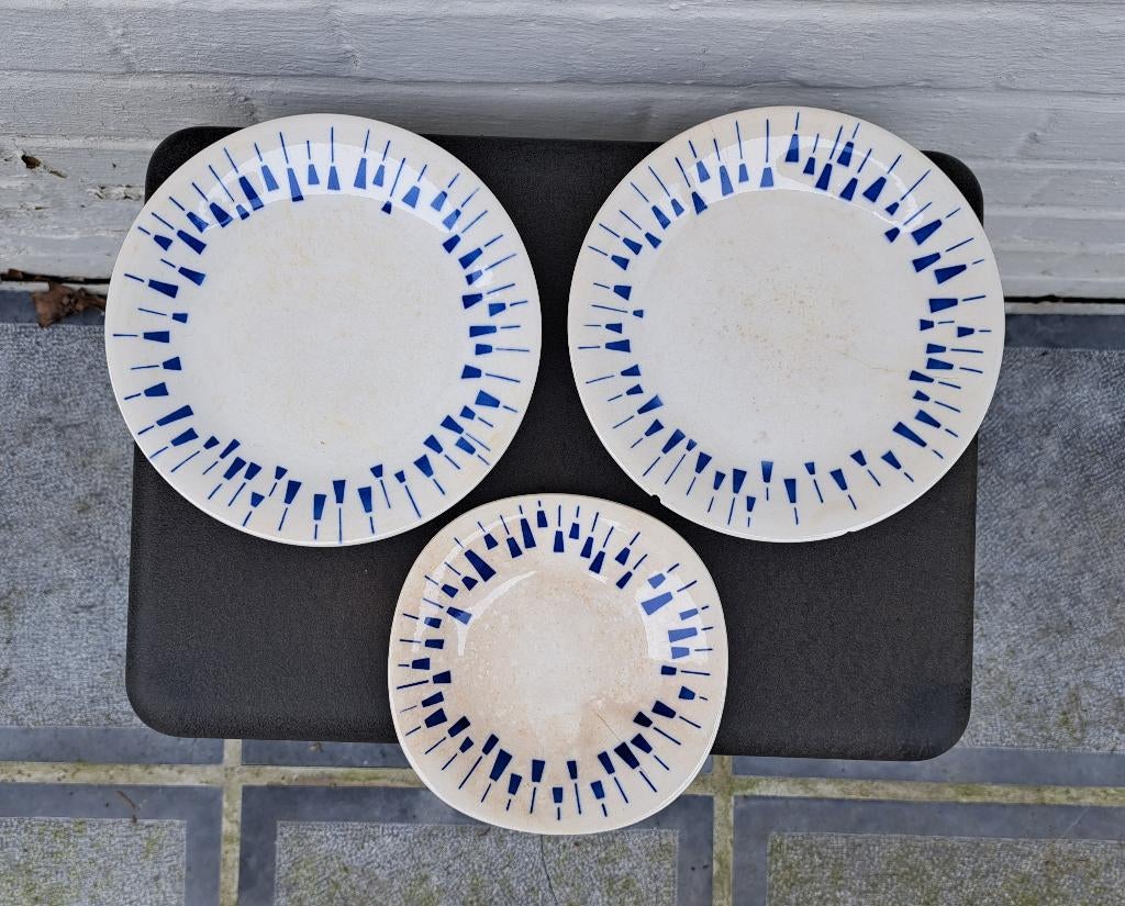 3 rares assiettes cubes bleus Boch Fifties Tiffany's, Enlèvement ou Envoi