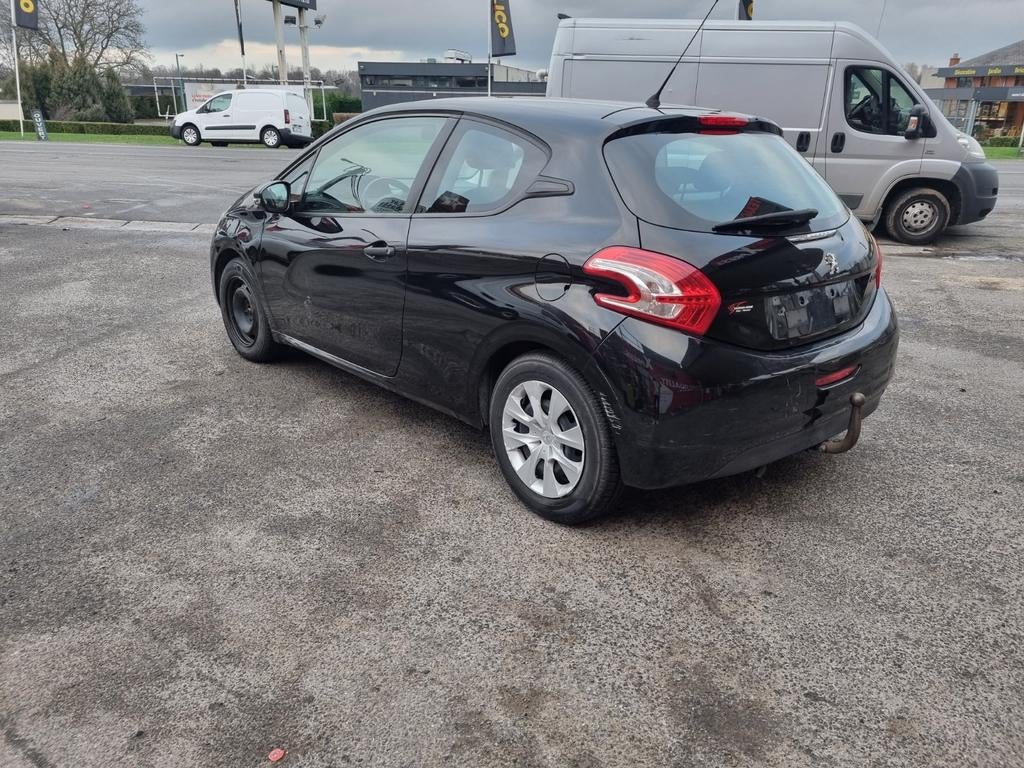 Peugeot 208 essence  PIECES, Autos, Euro 5, Achat, Entreprise, Boîte manuelle