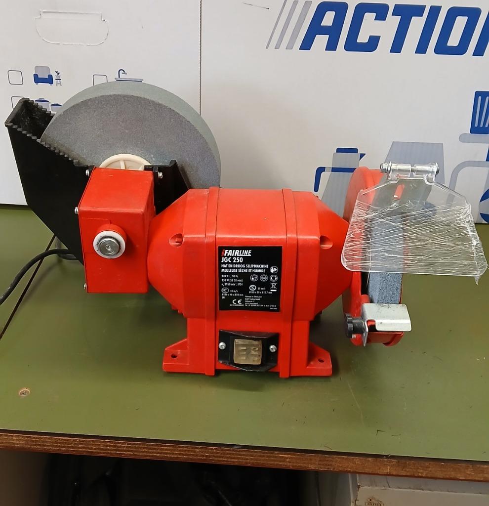 outillage touret a meuler, Enlèvement, Neuf