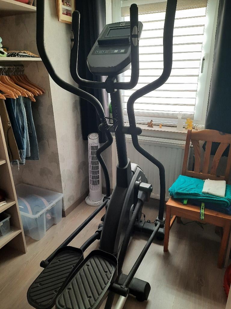 Velo eliptique pro, Comme neuf, Enlèvement, Autres matériaux, Vélo elliptique