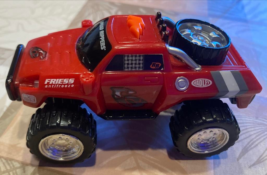 Monstertruck met geluid en licht vooraan.11 cm, Enfants & Bébés, Enlèvement, Utilisé