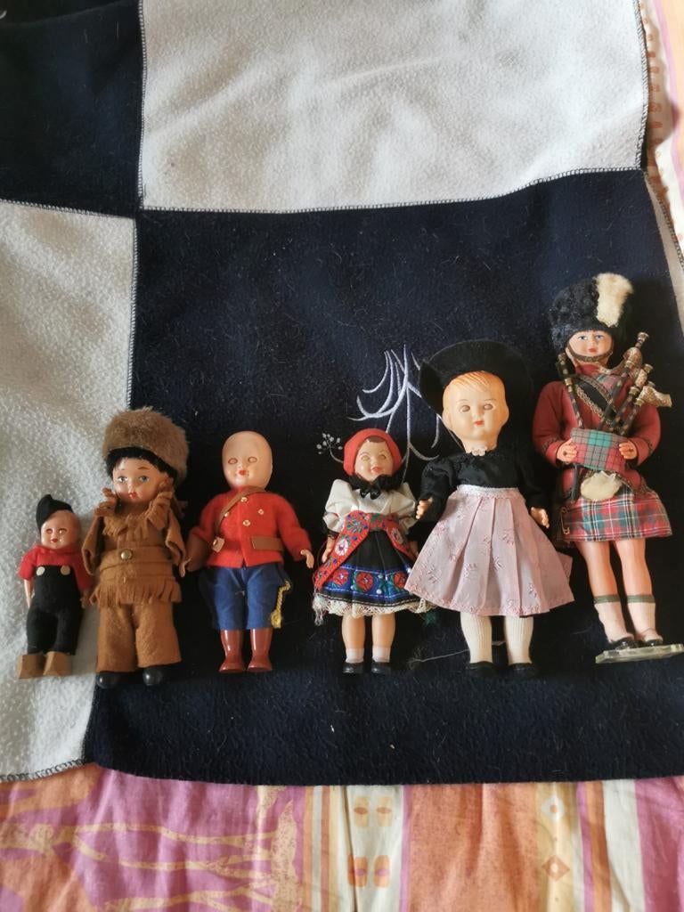 6 Antieke popjes, Verzamelen, Ophalen of Verzenden, Gebruikt