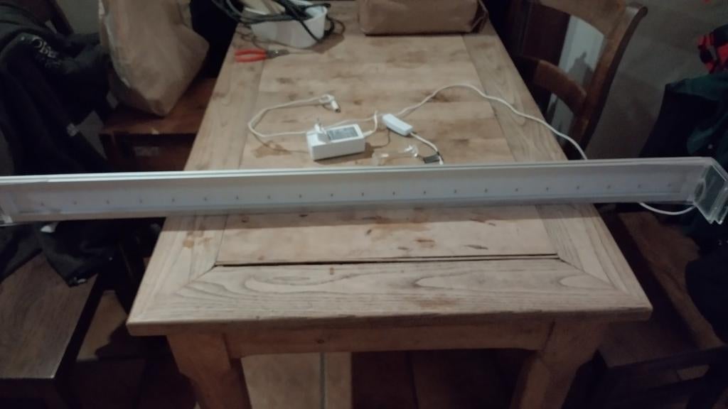 Lampe led superfish 110cm pour aquarium, Animaux & Accessoires, Poissons | Aquariums & Accessoires, Enlèvement, Utilisé, Éclairage ou Chauffage