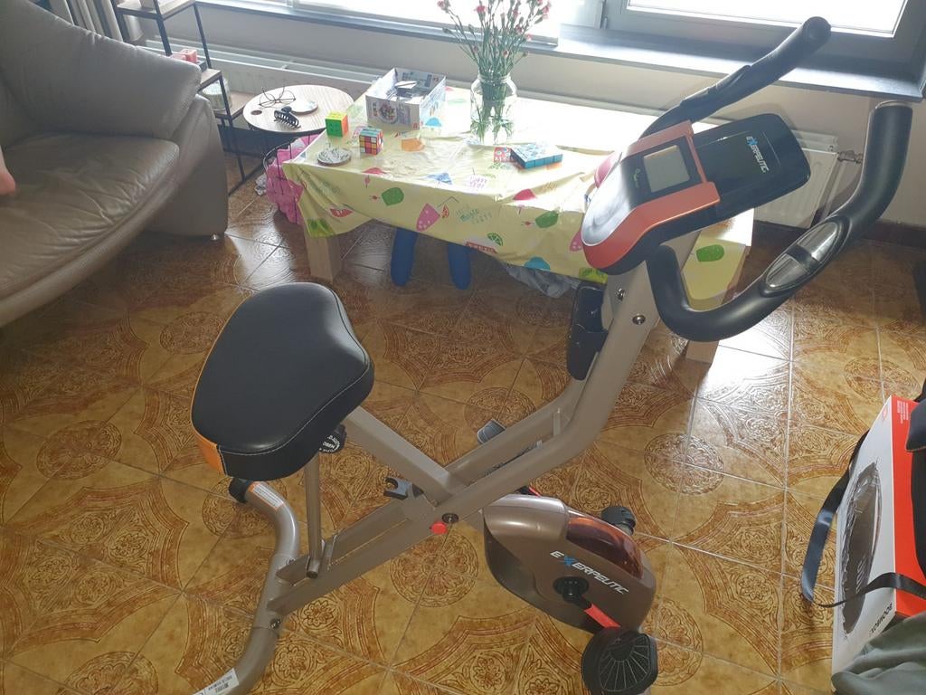 Hometrainer EXERPEUTIC Nieuwstaat!! (Koopje), Sport en Fitness, Fitnessapparatuur, Ophalen