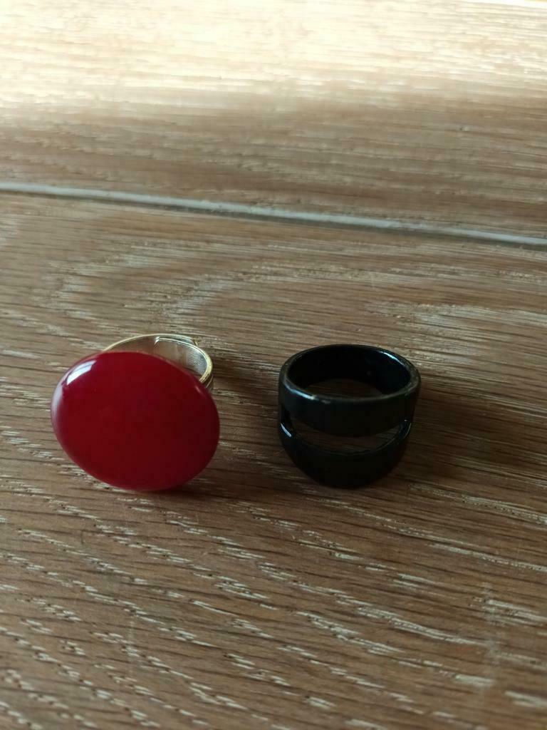 Lot de 2 bagues, Bijoux, Sacs & Beauté, Bagues, Rouge, Enlèvement ou Envoi, 18 à 19, Utilisé
