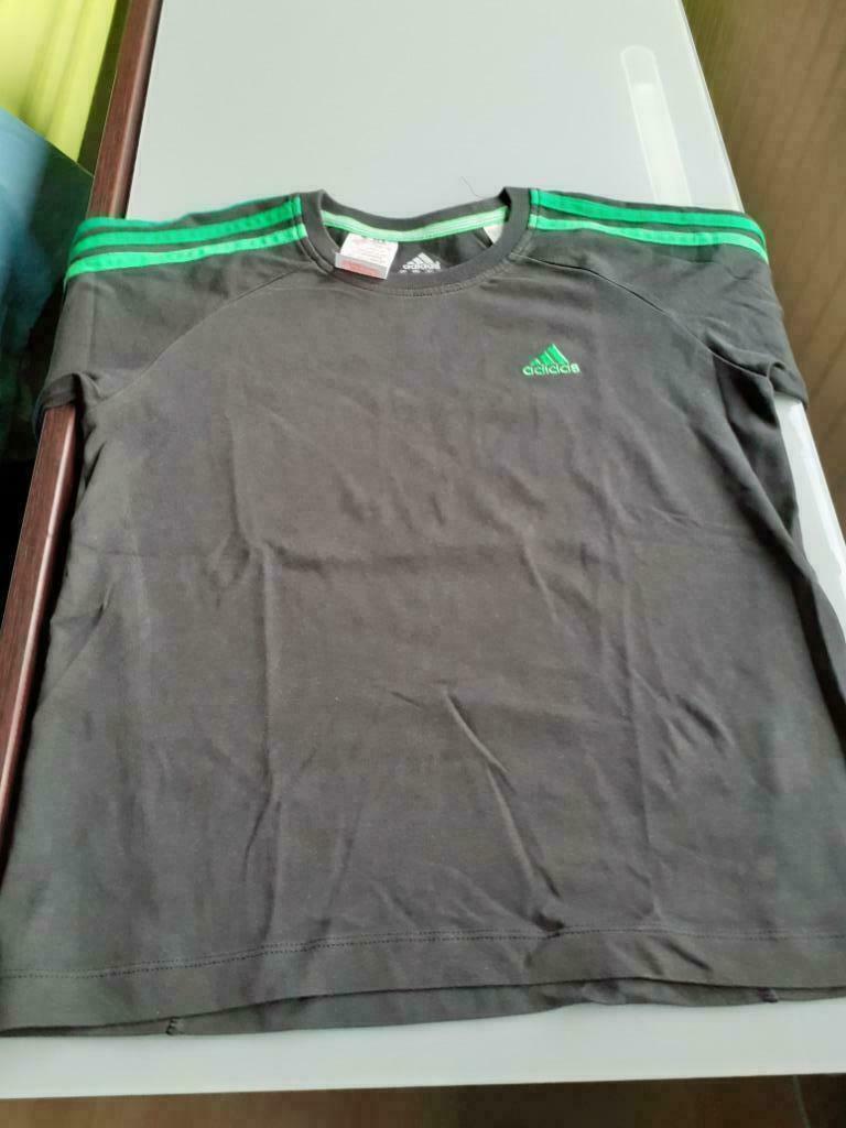 T-shirt 9-10Y Adidas, Enfants & Bébés, Vêtements enfant | Autre, Enlèvement, Utilisé, Adidas, Garçon