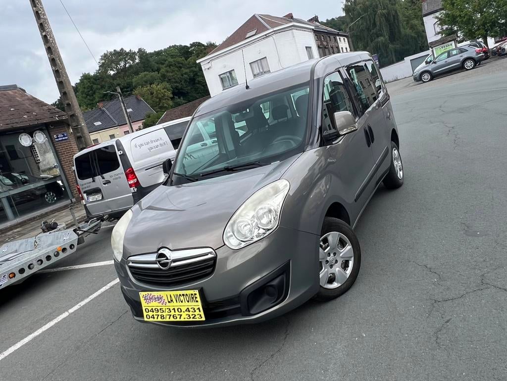Opel Combo 1.6 cdti 5 PLACES 2012 année 77kw 0032495310431, Achat, Entreprise, Boîte manuelle, Entretenue par le concessionnaire