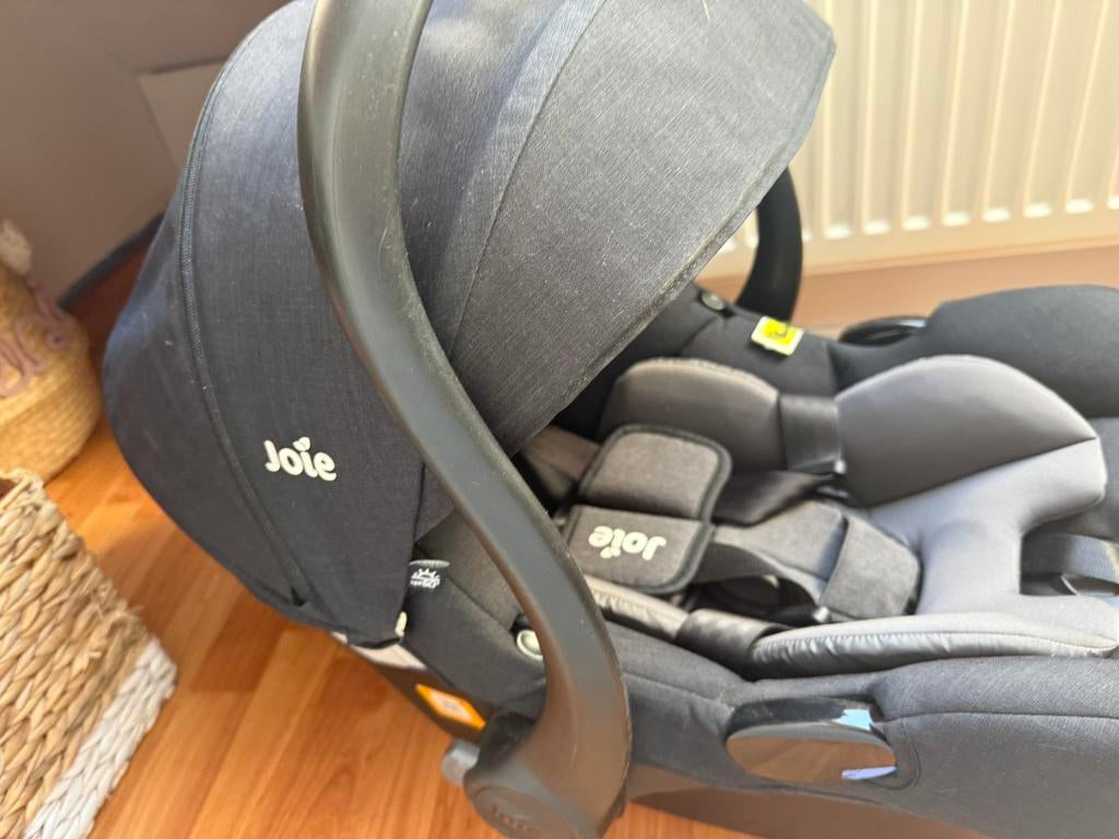 Maxi cosy zwart Joie met isofix, Enlèvement, Comme neuf