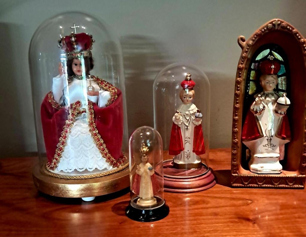 Kindjes Jezus van Praag  4 stuks, Antiek en Kunst, Ophalen of Verzenden
