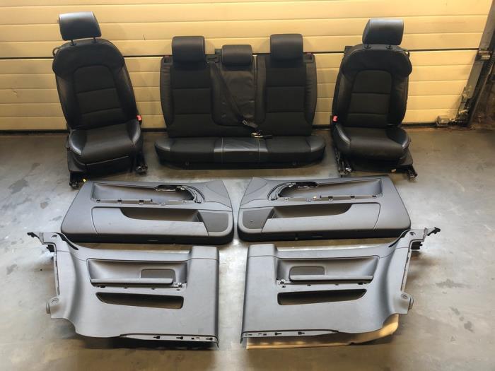 Kit revêtement (complet) d'un Audi A3, -, 3 mois de garantie, Audi, Utilisé