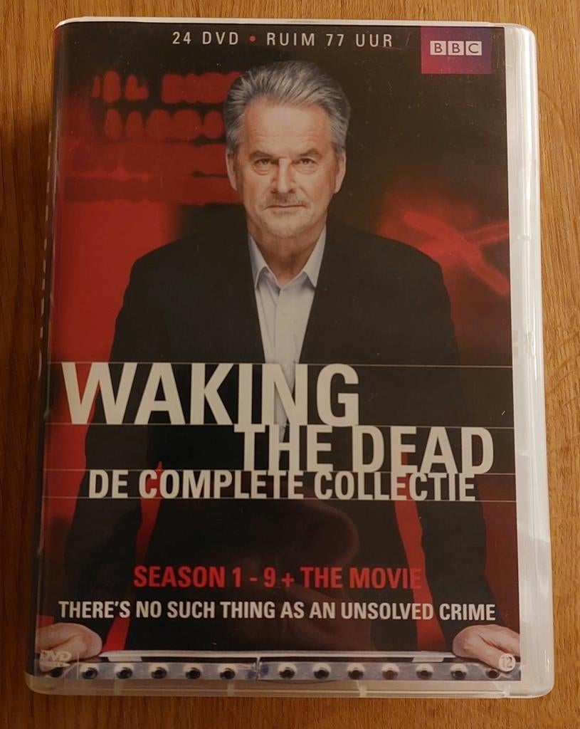 DVD  - BOX  - WAKING THE DEAD - COMPLETE COLLECTIE  - 24 DVD, À partir de 12 ans, Enlèvement ou Envoi, Comme neuf, Détective et Thriller