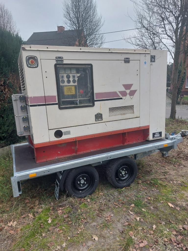 Stroomgroepen/generator te huur-te koop 1x45 kva en 1x11 kva, Enlèvement