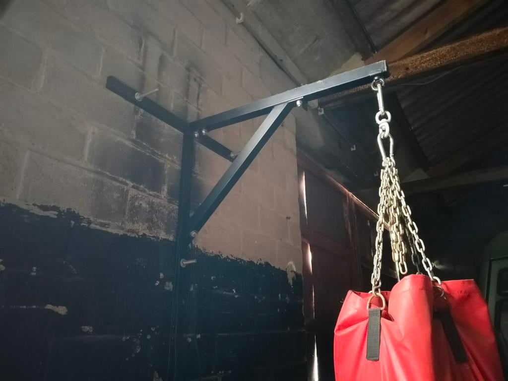 Bokszak 1m40 + muurbeugel, Sport en Fitness, Ophalen, Bokszak
