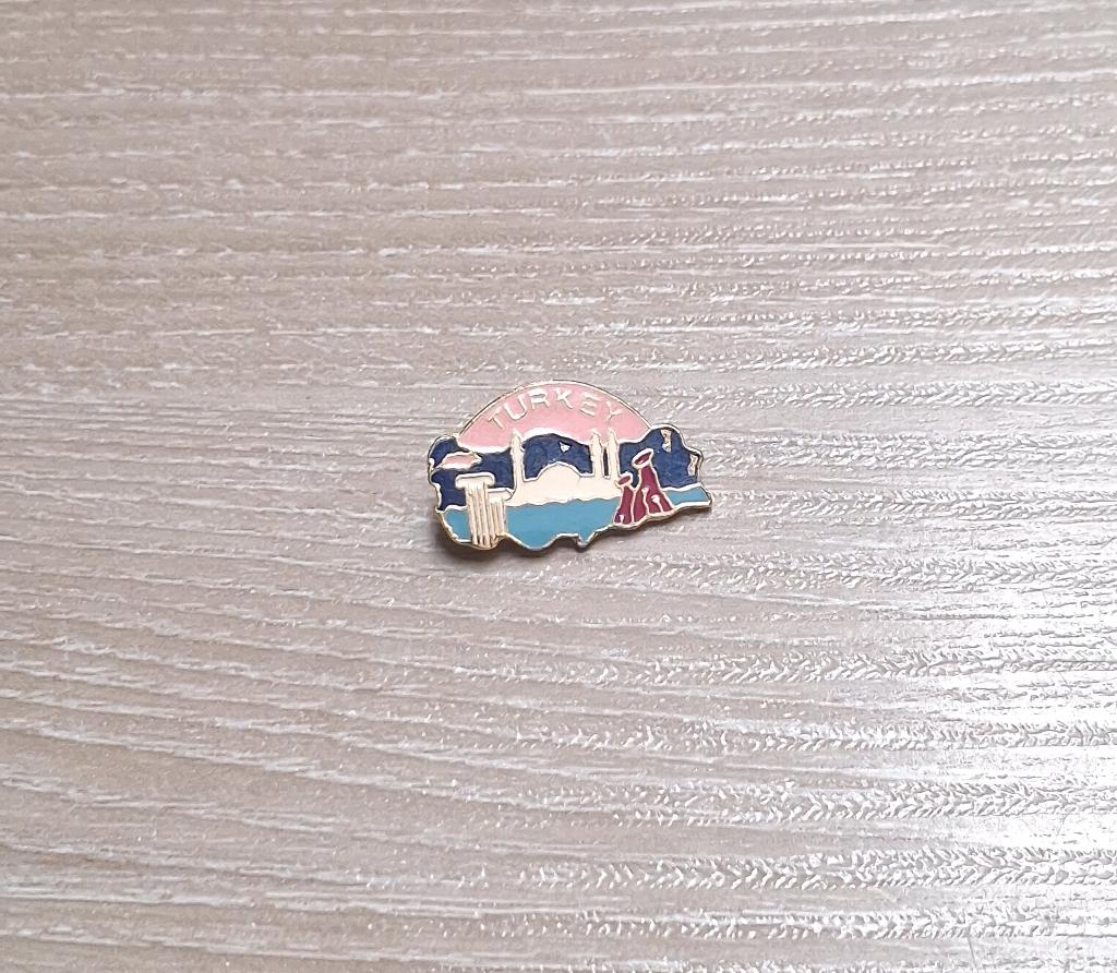PIN - TURKEY - TURKIJE - TURQUIE, Enlèvement ou Envoi, Utilisé, Ville ou Campagne, Insigne ou Pin's