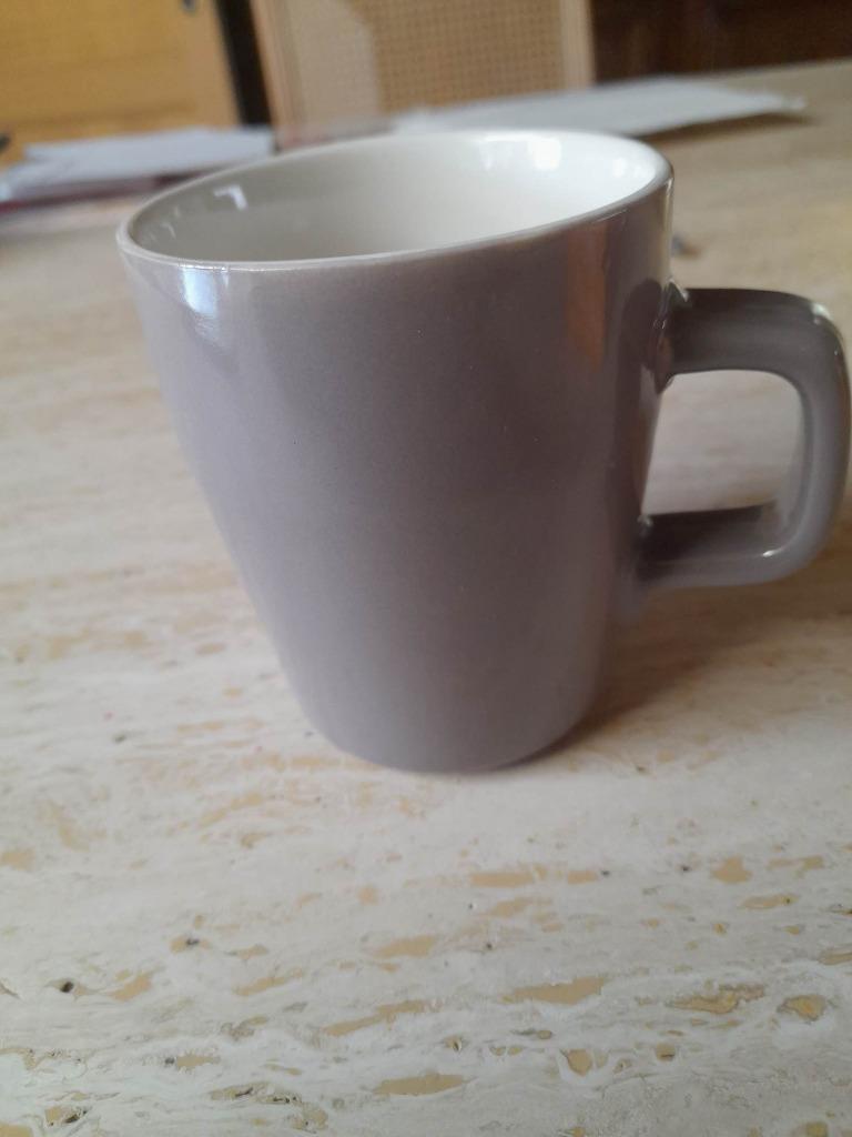 Tasse à café Delacre en taupe, Enlèvement ou Envoi, Neuf, Autres matériaux, Couverts en vrac
