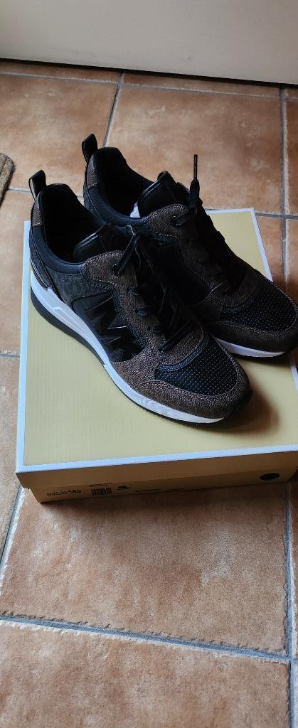 Gloednieuwe zwarte michael kors dames sneakers maat 39, Michael Kors, Zwart, Nieuw, Ophalen of Verzenden