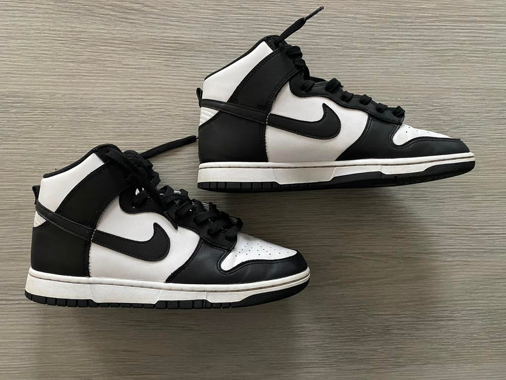 Nike Dunk High Panda - taille 42.5, Enlèvement ou Envoi, Comme neuf, Nike Dunk, Baskets