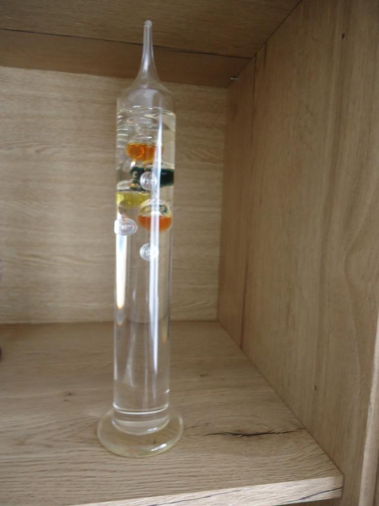 Een Galileothermometer in prima staat !, Enlèvement ou Envoi, Comme neuf, Thermomètre Intérieur
