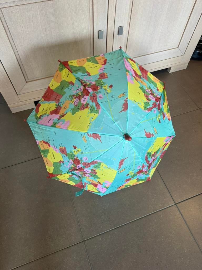 Kinderparaplu wereldbol, Handtassen en Accessoires, Paraplu's, Ophalen of Verzenden, Gebruikt, Blauw