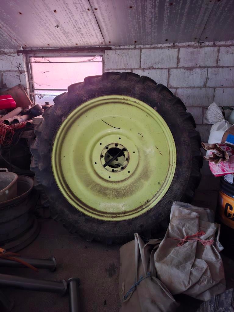 Set sproeiwielen vicon rau 300/95r46 -  12.4r46, Enlèvement