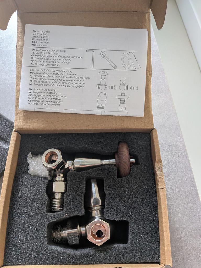 Thermostatische radiatorkraan haaks verkeerd Klassiek, Ophalen of Verzenden, Zo goed als nieuw, Radiator