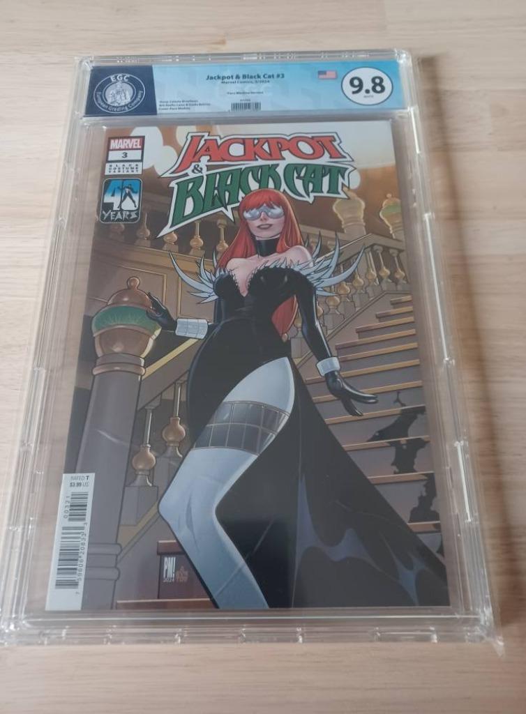 Jackpot & Black Cat 3 graded comic 9.8 (2024), Neuf, Marvel comics, Enlèvement ou Envoi, Comics