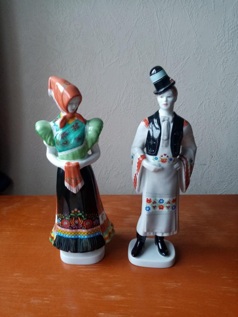 Twee figuren van Hongaars porselein/Hollohaza 30/29cm(1980), Ophalen of Verzenden