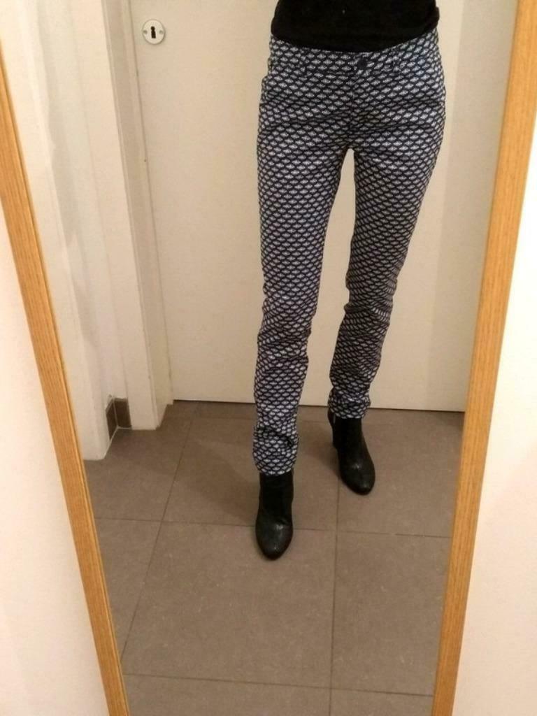 DOE EEN BOD! Terre Bleue-Nieuwe blauwe chino broek met print, Kleding | Dames, Broeken en Pantalons, Nieuw, Ophalen of Verzenden